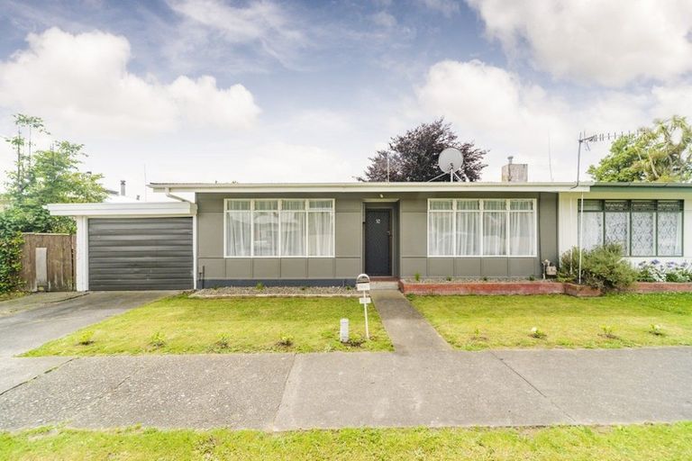 Photo of property in 52 Lancaster Street, Takaro, Palmerston North, 4412