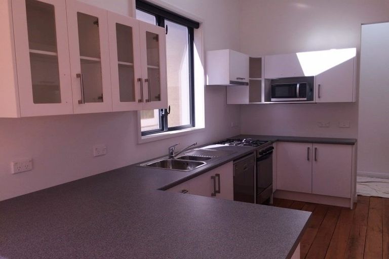 Photo of property in 28 Hiropi Street, Newtown, Wellington, 6021