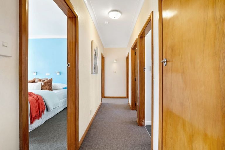 Photo of property in 104 Atawhai Road, Fitzherbert, Palmerston North, 4410