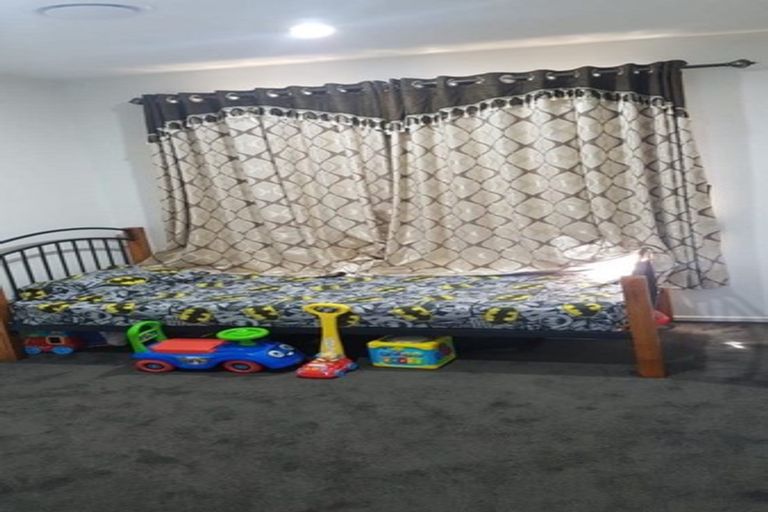 Photo of property in 2 Dow Square, Wigram, Christchurch, 8025