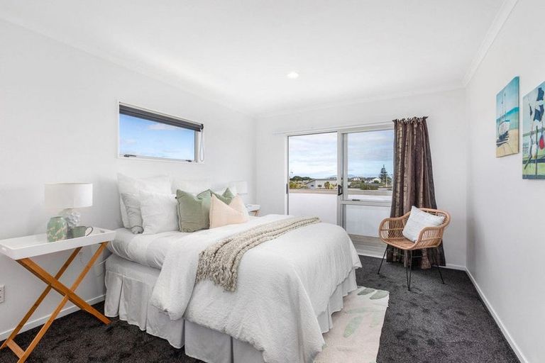 Photo of property in 16a Karaka Street, Otaki Beach, Otaki, 5512