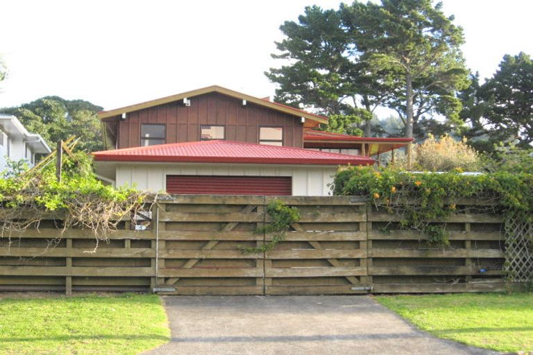 Photo of property in 147 Patuwai Drive, Whangamata, 3620