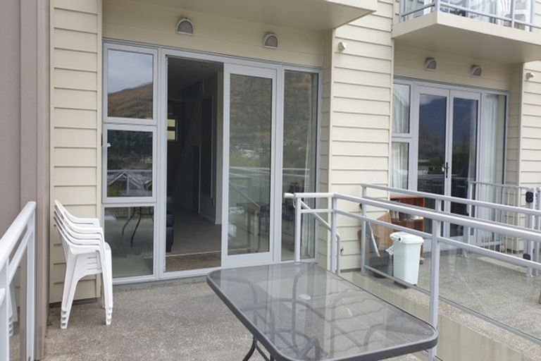 Photo of property in Remarkables Apartments, 4/658 Frankton Road, Queenstown, 9300