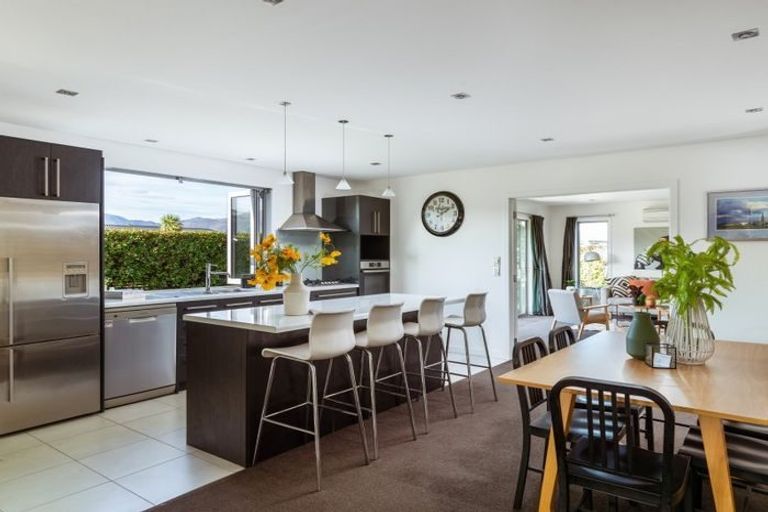 Photo of property in 4 Mcivor Lane, Lake Hayes, Queenstown, 9304