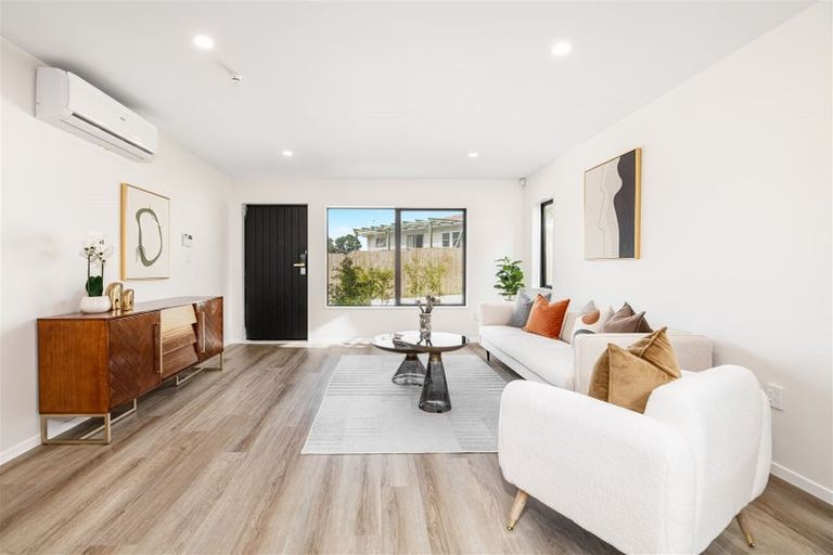 Photo of property in 76b Borich Road, Sunnyvale, Auckland, 0612