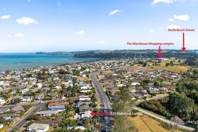 Photo of property in 135 Mahurangi East Road, Snells Beach, 0920