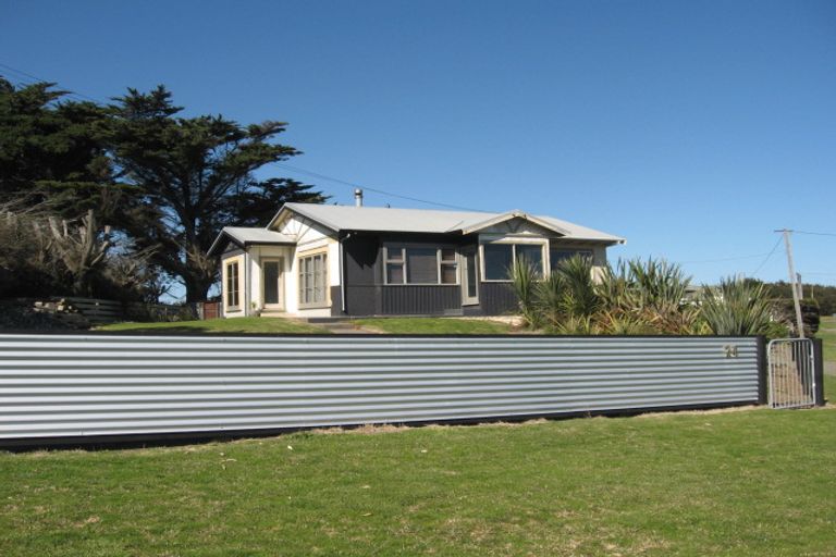 Photo of property in 24 Ngatiawa Street, Himatangi Beach, Foxton, 4891