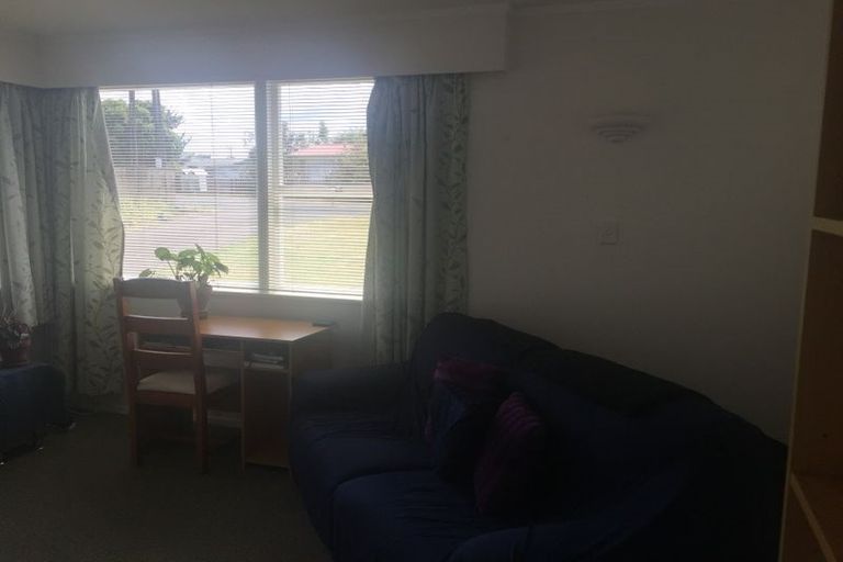 Photo of property in 1/45 Eddowes Street, Manurewa, Auckland, 2102