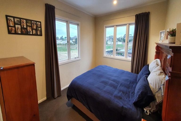 Photo of property in 20 Victoria Avenue, Waiuku, 2123
