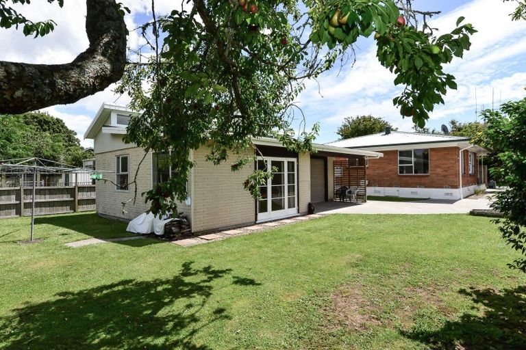 Photo of property in 11 Fiona Place, Dinsdale, Hamilton, 3204