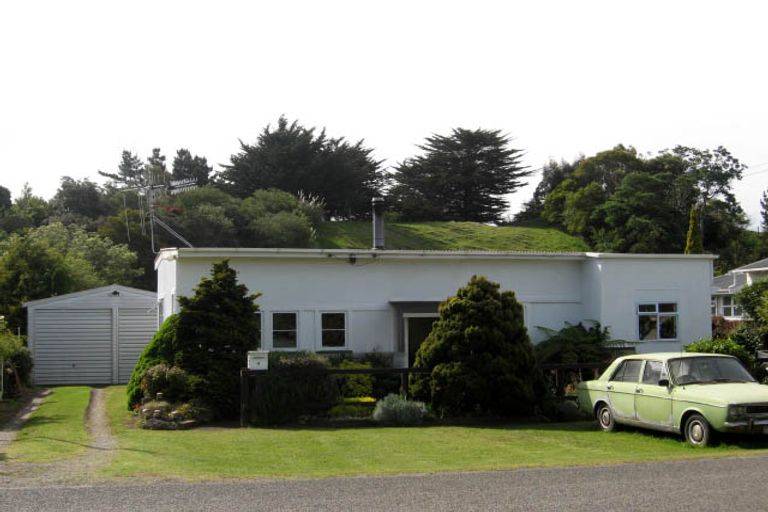 Photo of property in 3 Caversham Road, Westmere, Whanganui, 4501