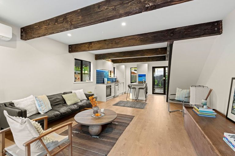 Photo of property in 4/318 Gloucester Street, Christchurch Central, Christchurch, 8011