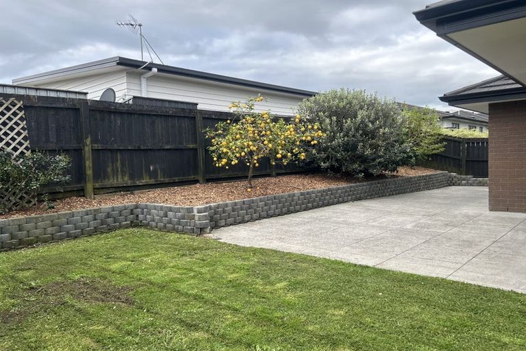 Photo of property in 10 Patu Way, Patumahoe, Pukekohe, 2679