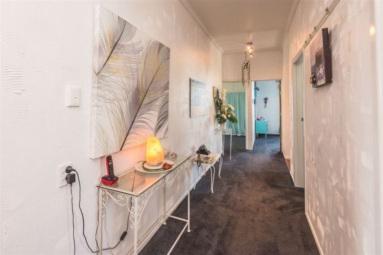 Photo of property in 250 Cornfoot Street, Castlecliff, Whanganui, 4501