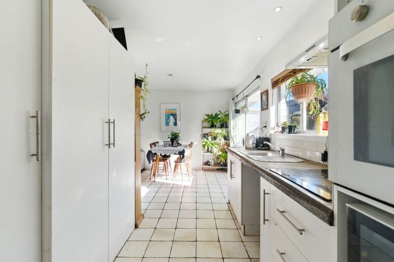 Photo of property in 271 Oceanbeach Road, Mount Maunganui, 3116