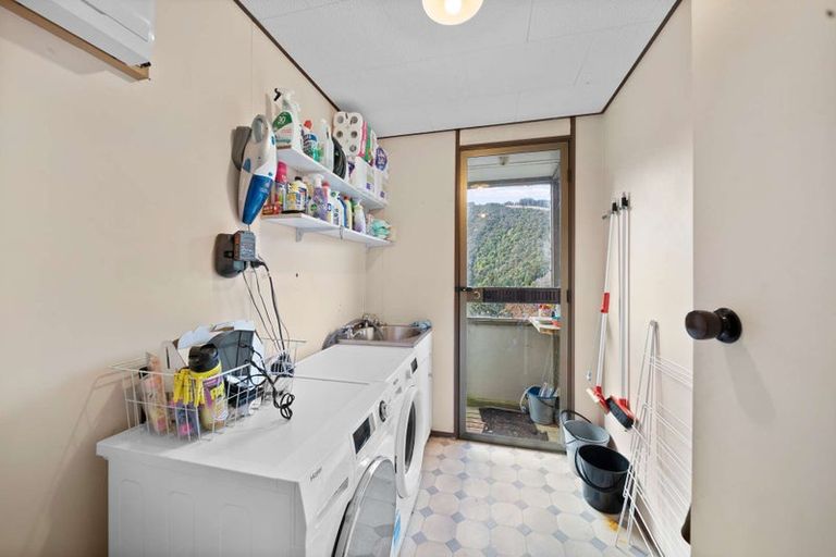 Photo of property in 8 Morepork Lane, Waipori Falls, Outram, 9073