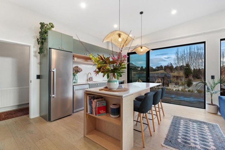 Photo of property in 5 Brodie Avenue, Arrowtown, 9302