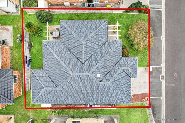 Photo of property in 24 Sovereign Isle Lane, Rototuna, Hamilton, 3210