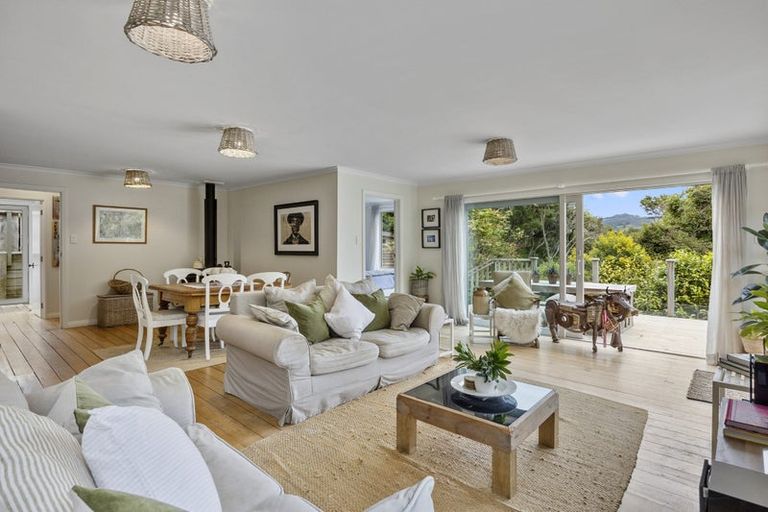 Photo of property in 211 Doctors Point Road, Waitati, 9085