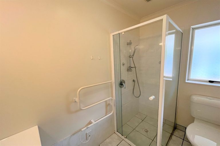 Photo of property in 24 Stewart Gibson Place, Manurewa, Auckland, 2105