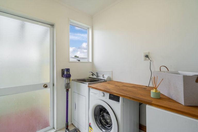 Photo of property in 24 Childers Road, Ranui, Auckland, 0612