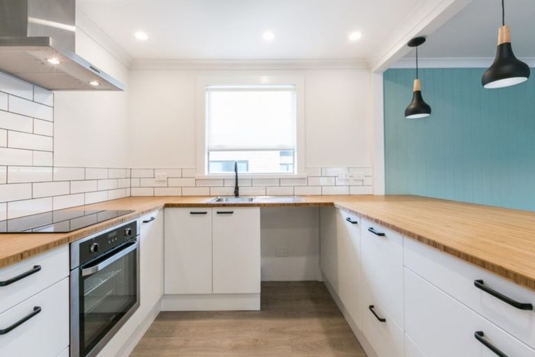 Photo of property in 3 Anzac Avenue, Onekawa, Napier, 4110