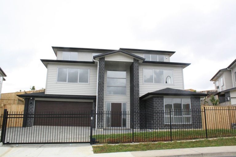 Photo of property in 81 San Valentino Drive, Henderson, Auckland, 0612