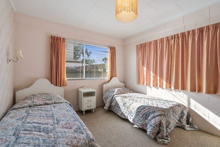 Photo of property in 32 Lancaster Street, Levin, 5510