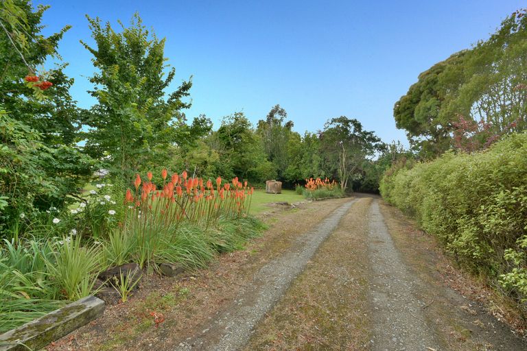 Photo of property in 32 Beach Street, Waikouaiti, 9510