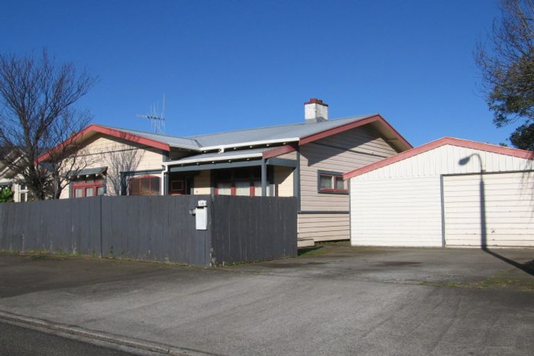 Photo of property in 14 Sydney Street, Palmerston North, 4414