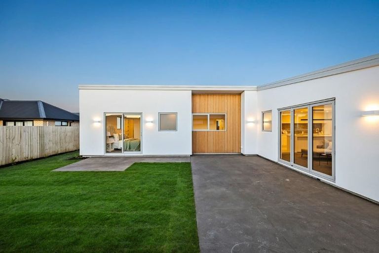 Photo of property in 17 Timara Crescent, Marshland, Christchurch, 8083