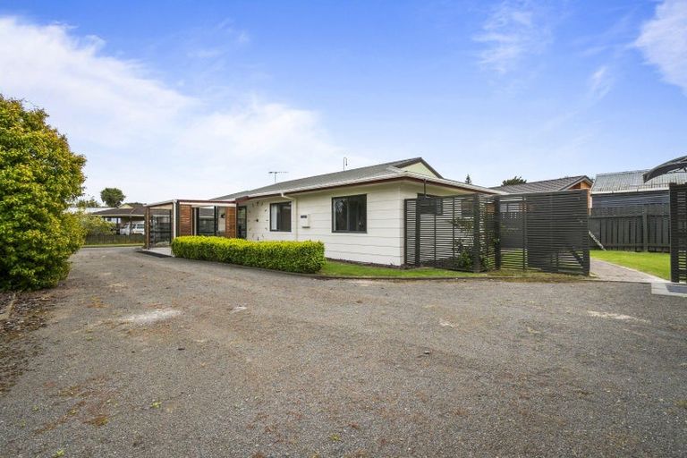 Photo of property in 12 Mansell Crescent, Bulls, 4818