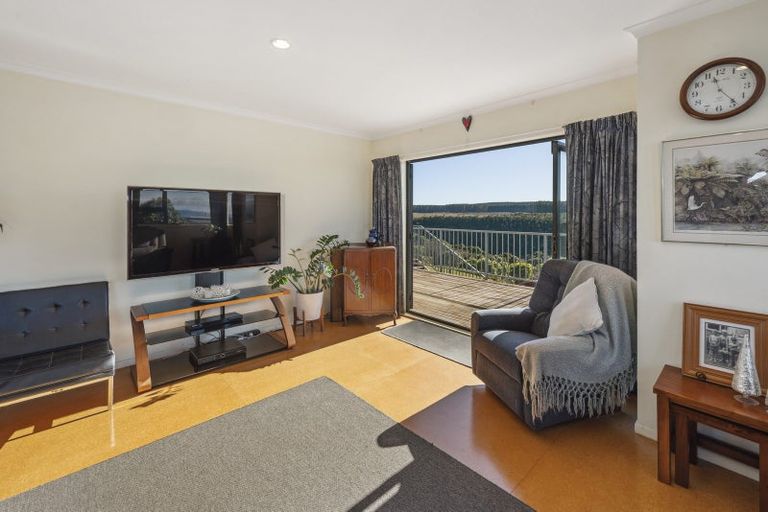 Photo of property in 33 Turangitukua Terrace, Kuratau, Turangi, 3381