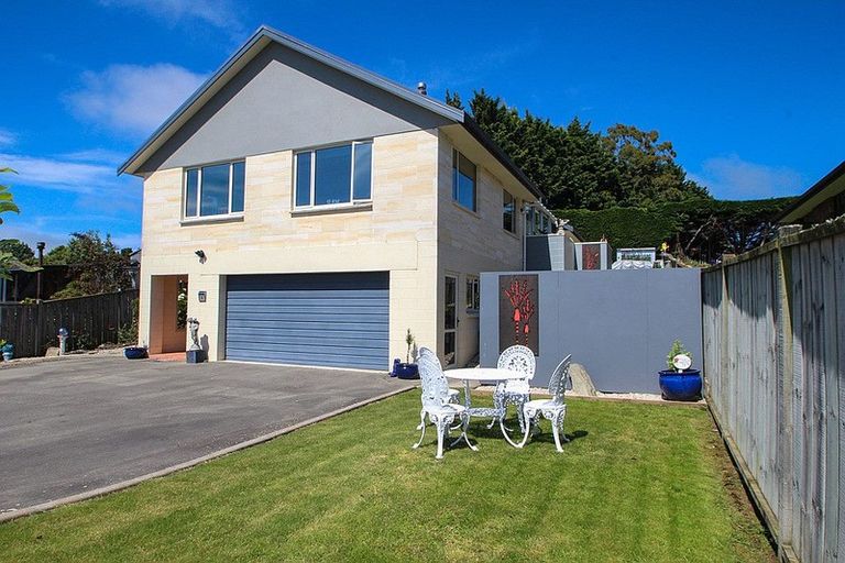 Photo of property in 4 Leven Street, South Hill, Oamaru, 9400