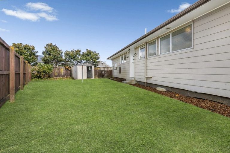 Photo of property in 3 Pukeroa Place, Papakura, 2110