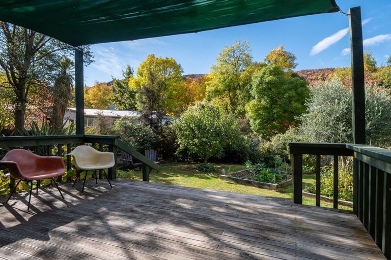 Photo of property in 13 Inverness Crescent, Arrowtown, 9302