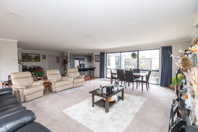 Photo of property in 42 Benner Drive, Ngatea, 3503