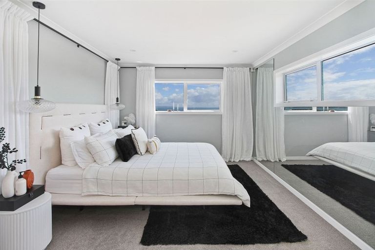 Photo of property in 28a Torkar Road, Clarks Beach, 2122