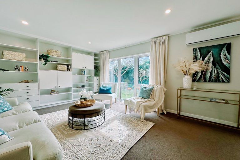 Photo of property in 9/354 Muritai Road, Eastbourne, Lower Hutt, 5013