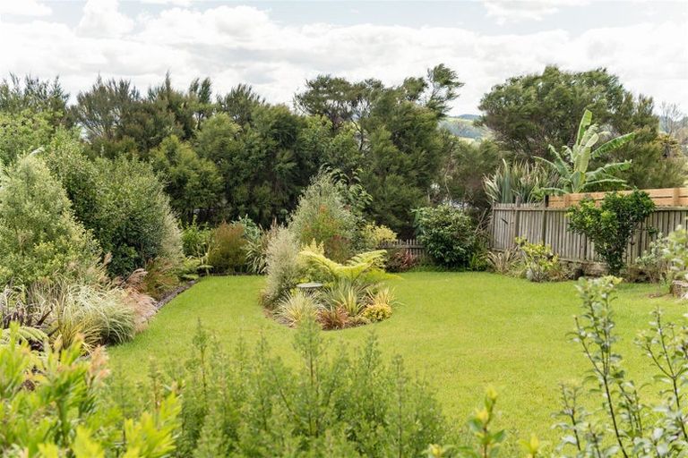 Photo of property in 3 Johnson Lane, Haruru, 0204