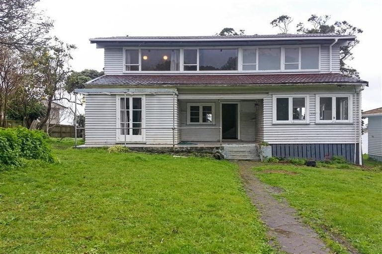 Photo of property in 10 Roys Road, Weymouth, Auckland, 2103