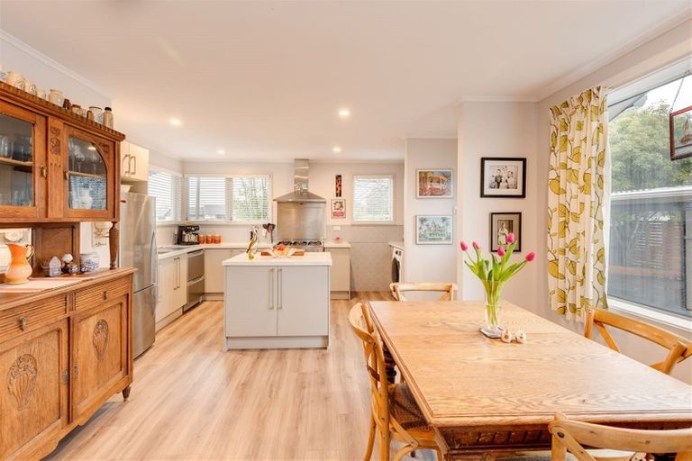 Photo of property in 2 Bolero Place, Parklands, Christchurch, 8083