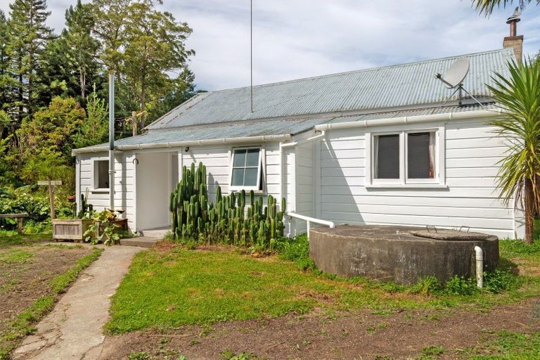 Photo of property in 784 Glenroy Road, Whangara, Gisborne, 4073