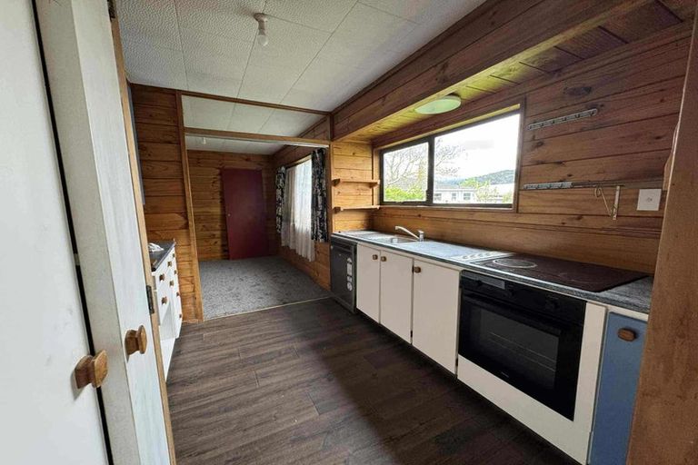 Photo of property in 21 Ranfurly Street, Trentham, Upper Hutt, 5018