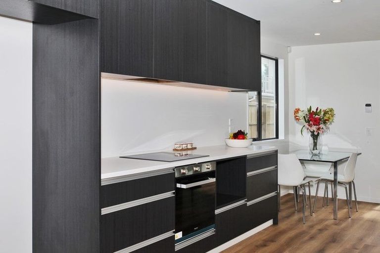 Photo of property in 1/61 Osborne Street, Waltham, Christchurch, 8011