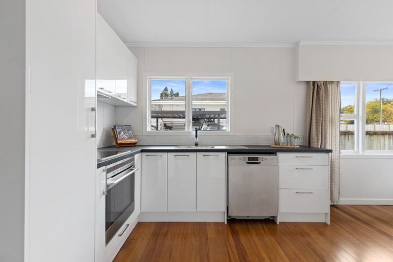 Photo of property in 127 Studholme Street, Morrinsville, 3300