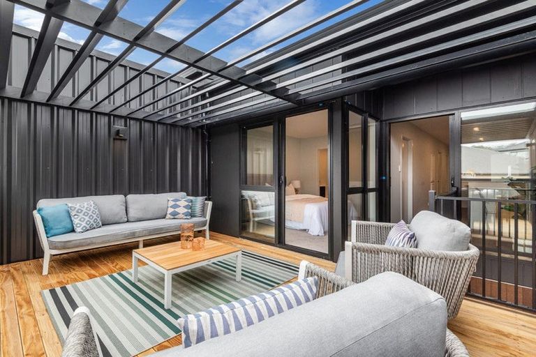 Photo of property in 118 Te Oneroa Way, Long Bay, Auckland, 0630