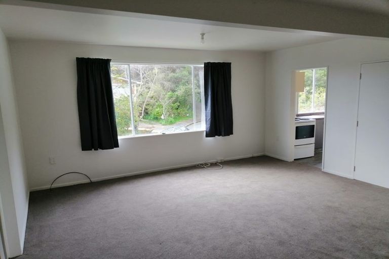 Photo of property in 13 Haven Grove, Naenae, Lower Hutt, 5011