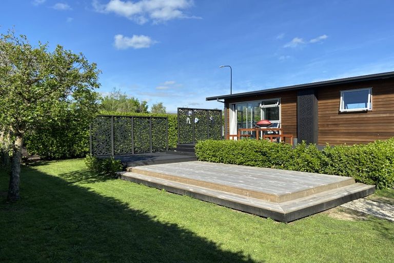 Photo of property in 16 Burgundy Drive, Martinborough, 5711