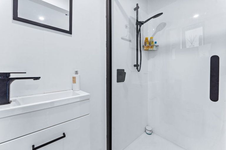 Photo of property in 9 Cotterell Street, Leigh, 0985